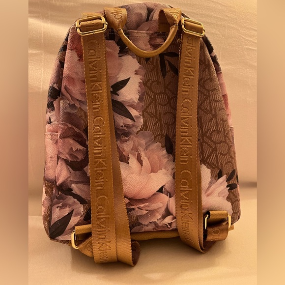 Calvin Klein Backpack - Picture 2 of 3